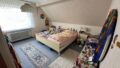 Schlafzimmer DG