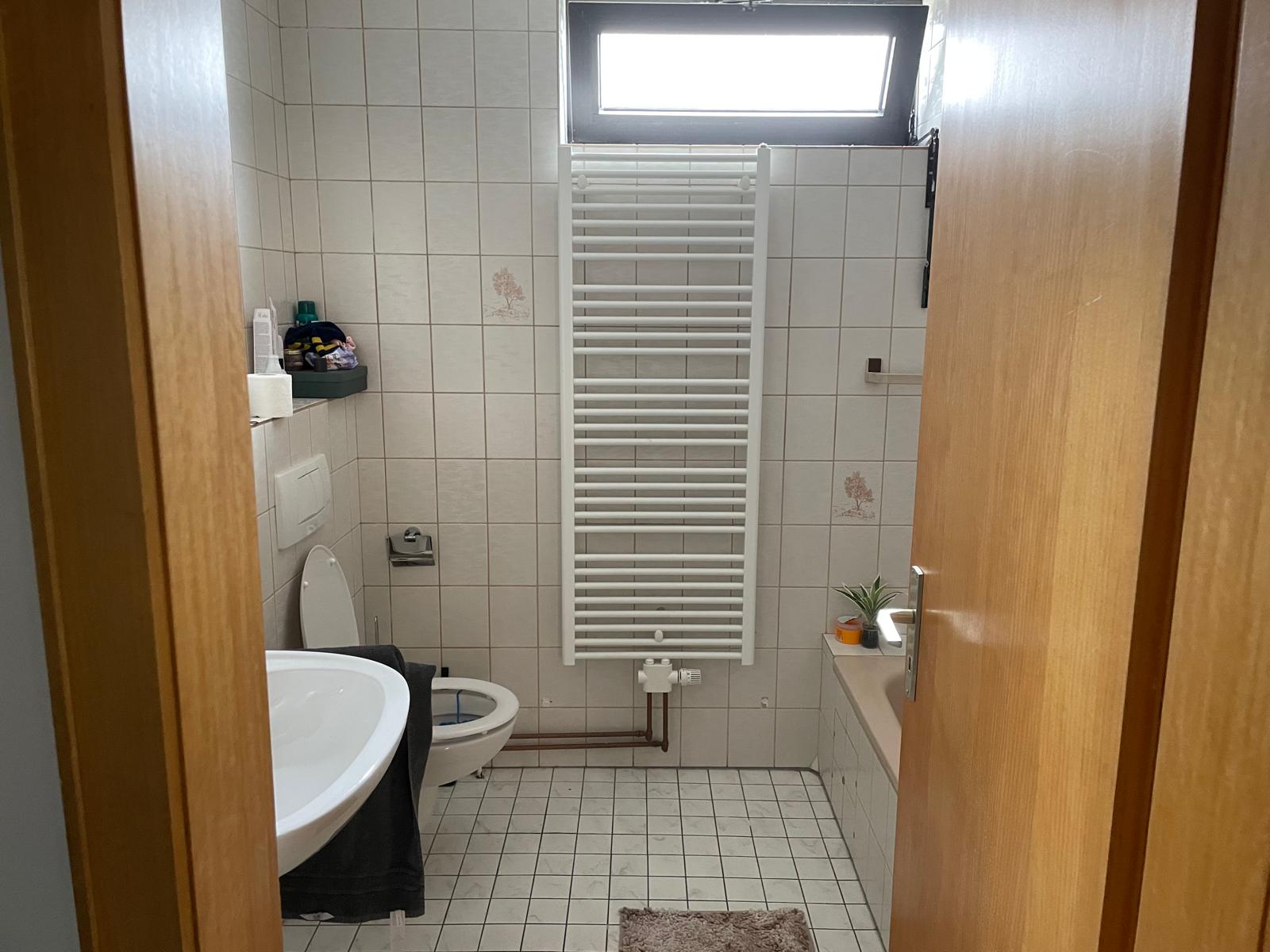 Bad mit Wanne