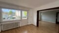 Wohnzimmer mit Balkon