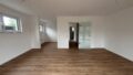 Wohnzimmer mit Küche