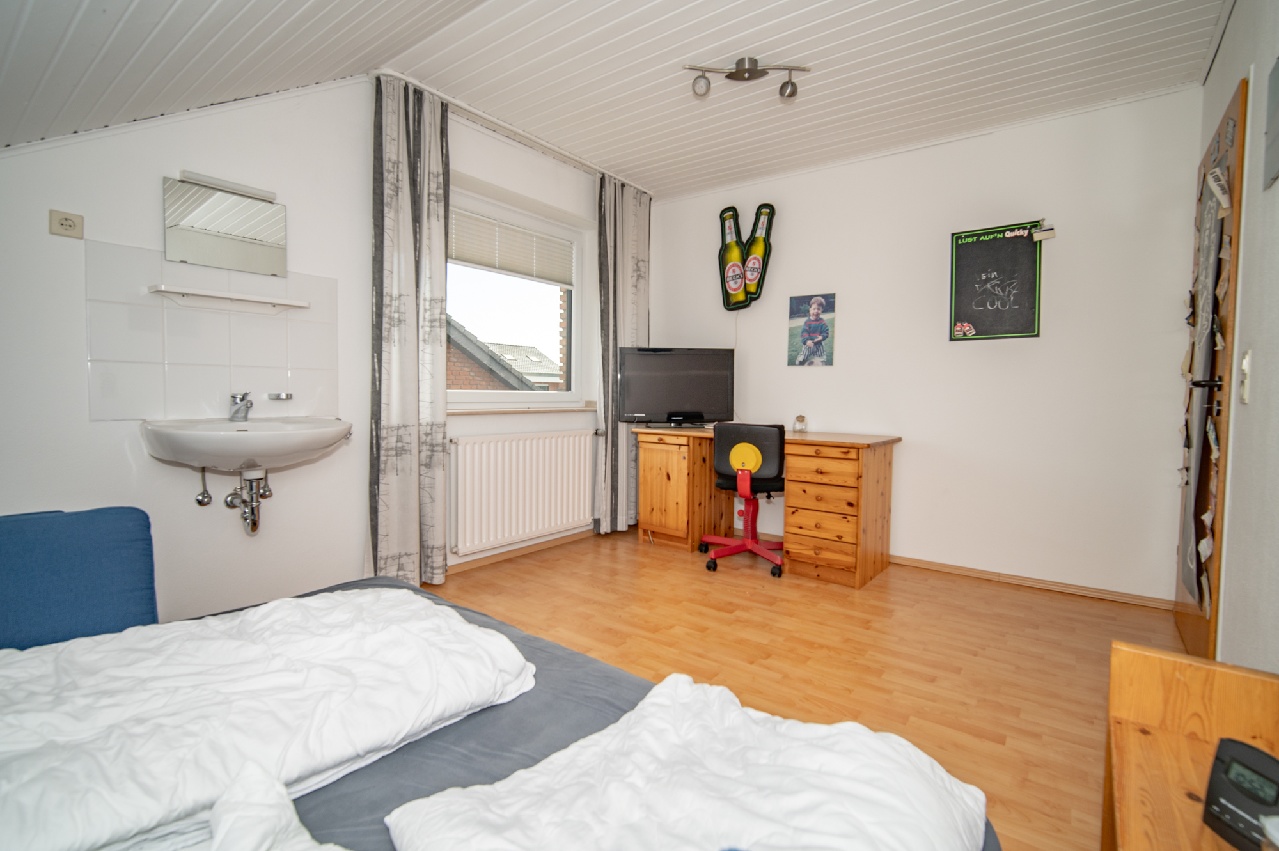 Schlafzimmer 1 OG